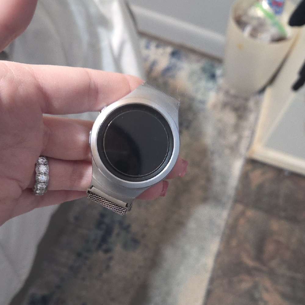 Samsung Silver Smartwatch Gear S2